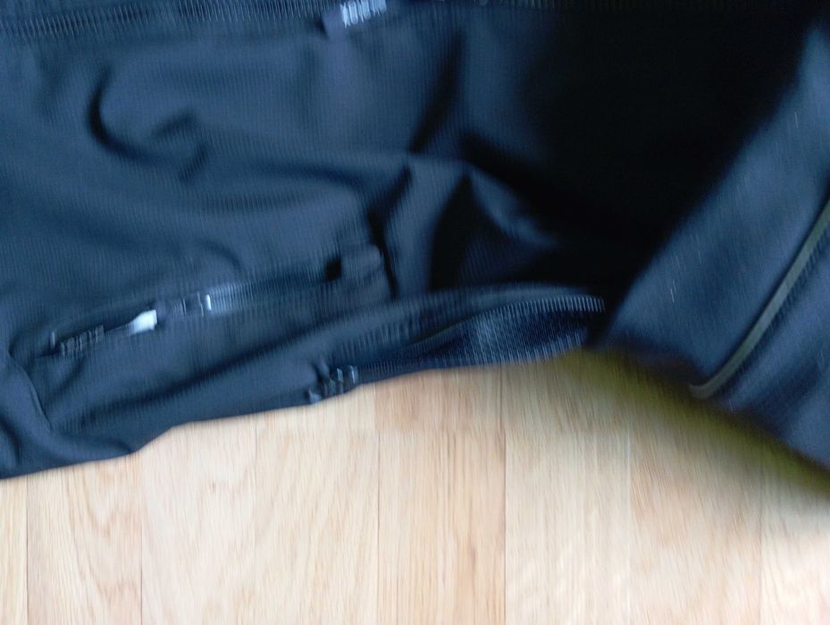 Softshell M czarny-ODDYCHAJĄCY.