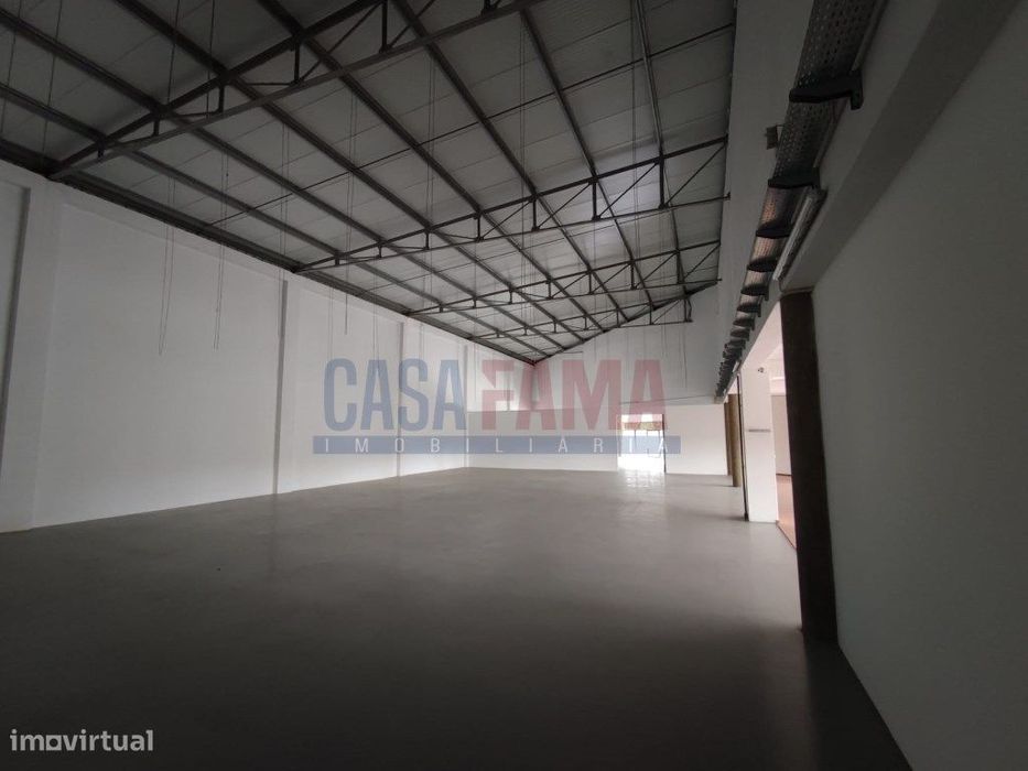 Pavilhao Em Santo Tirso