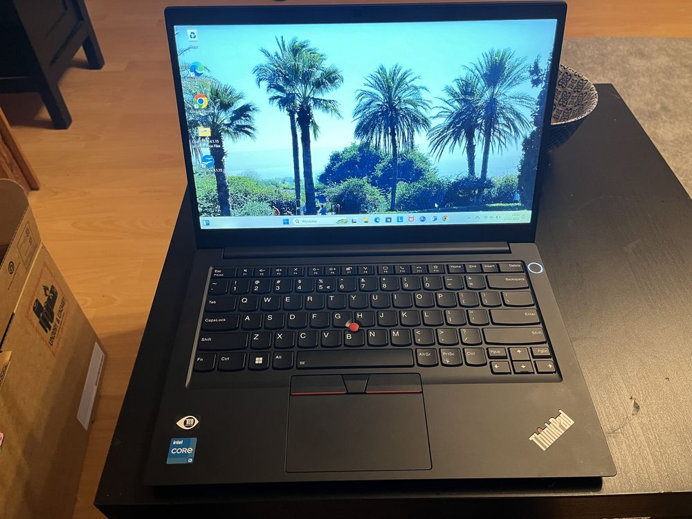Laptop biurowy Lenovo ThinkPad iCore3 14 cali