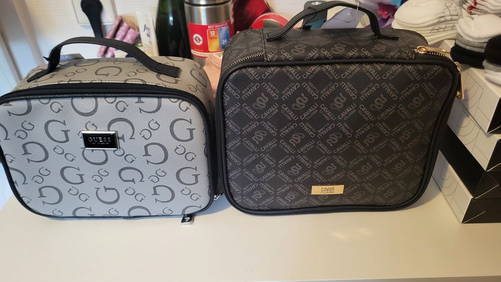 Фирменная оригинал сумка бананка Guess