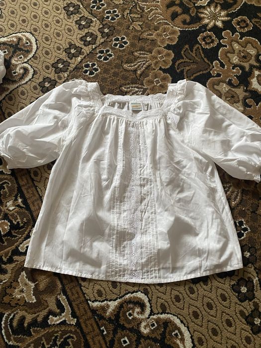 Блузка жіноча біла