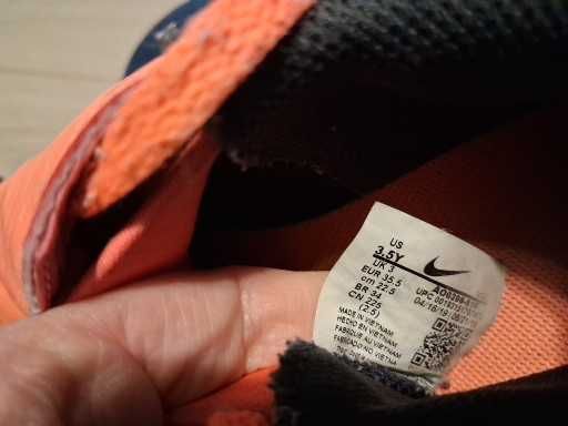 Korki, buty piłkarskie NIKE rozm. 35,5