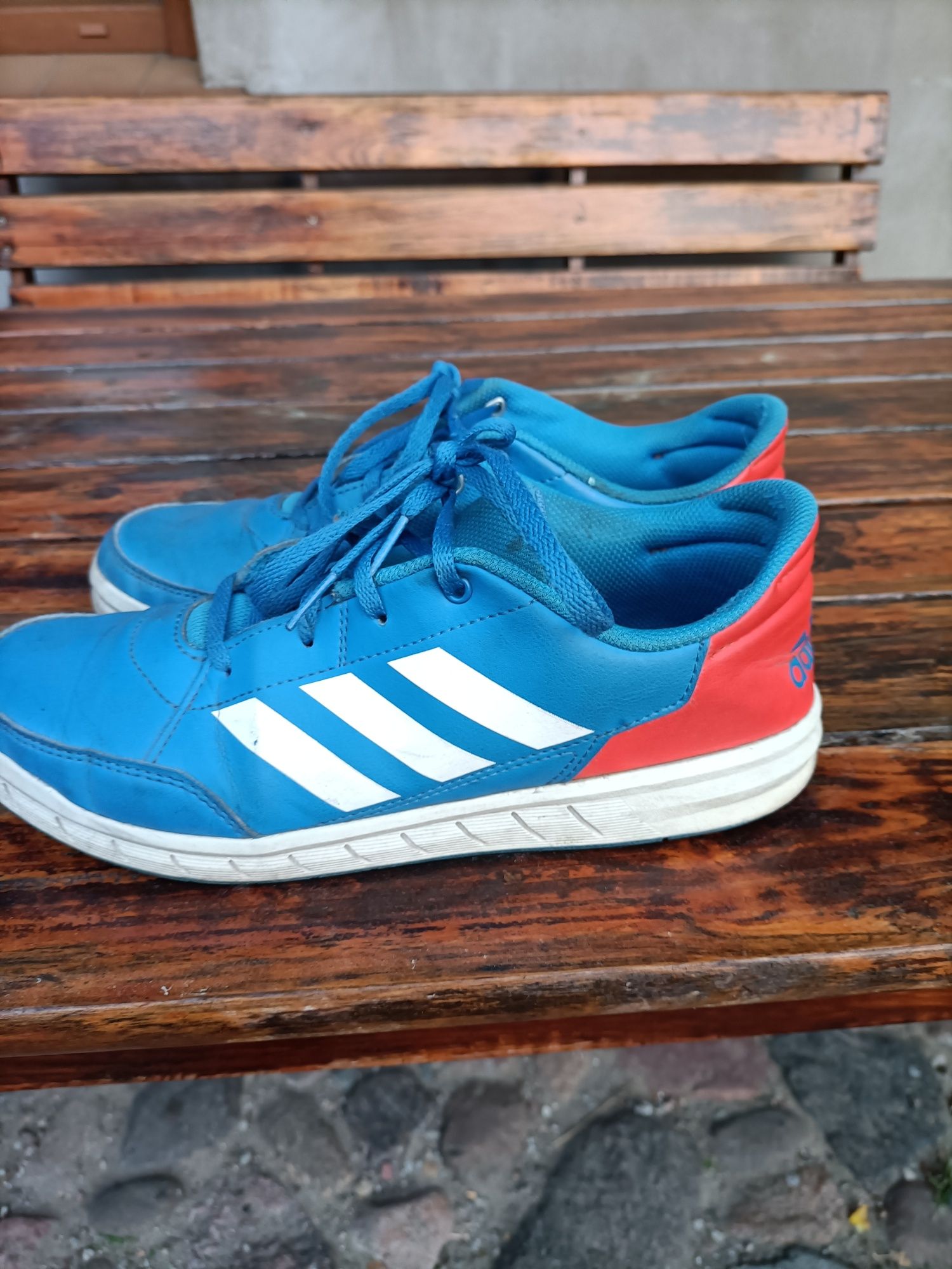 Buty  chłopięce Adidas rozmiar 40