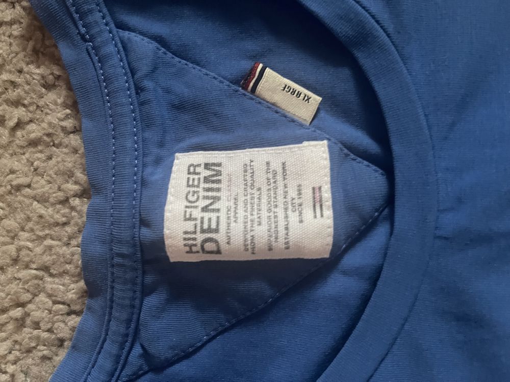 Niebieski tshirt Tommy Hilfiger