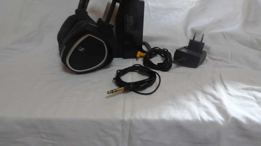 Headphones Sennheiser wireless