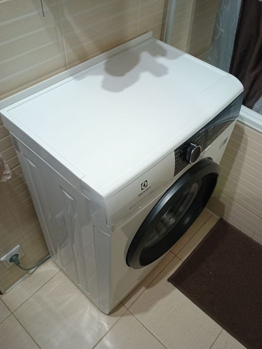 Пральна машина electrolux