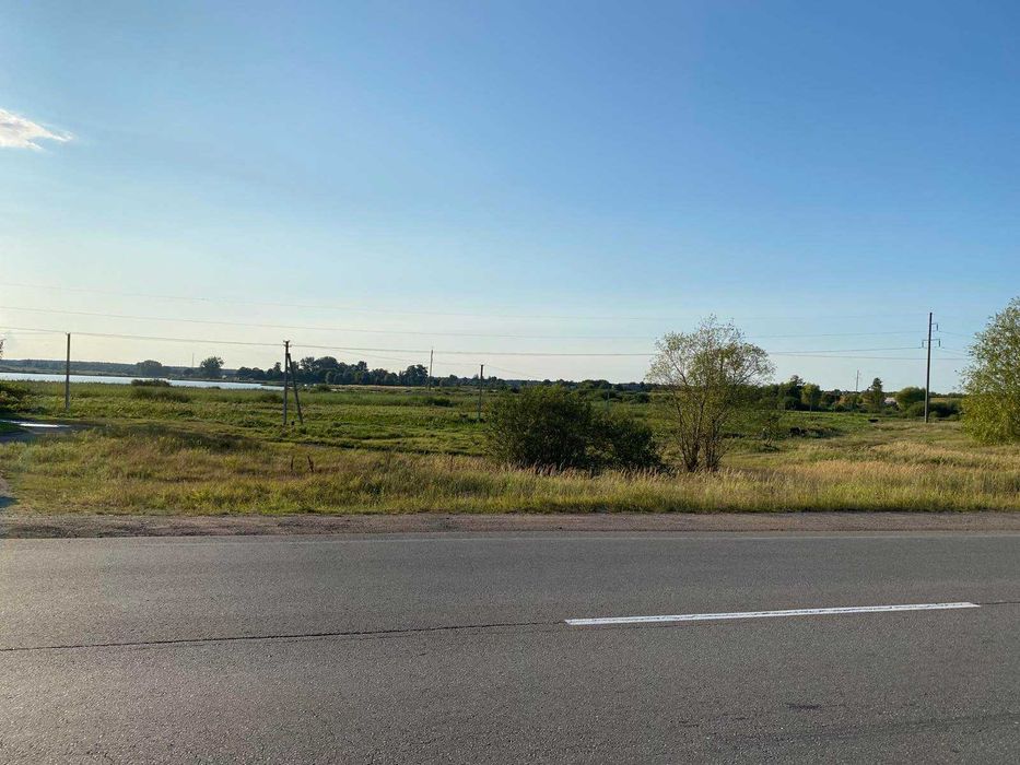 Продам рівну фасадну ділянку над ставком 2 га