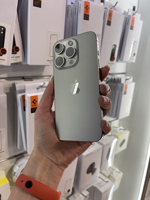 iPhone 15 Pro 256Gb natural titanium - АКБ 88%, стан 5