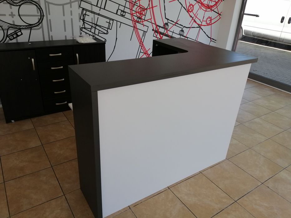 Lada recepcyjna Recepcja narożna