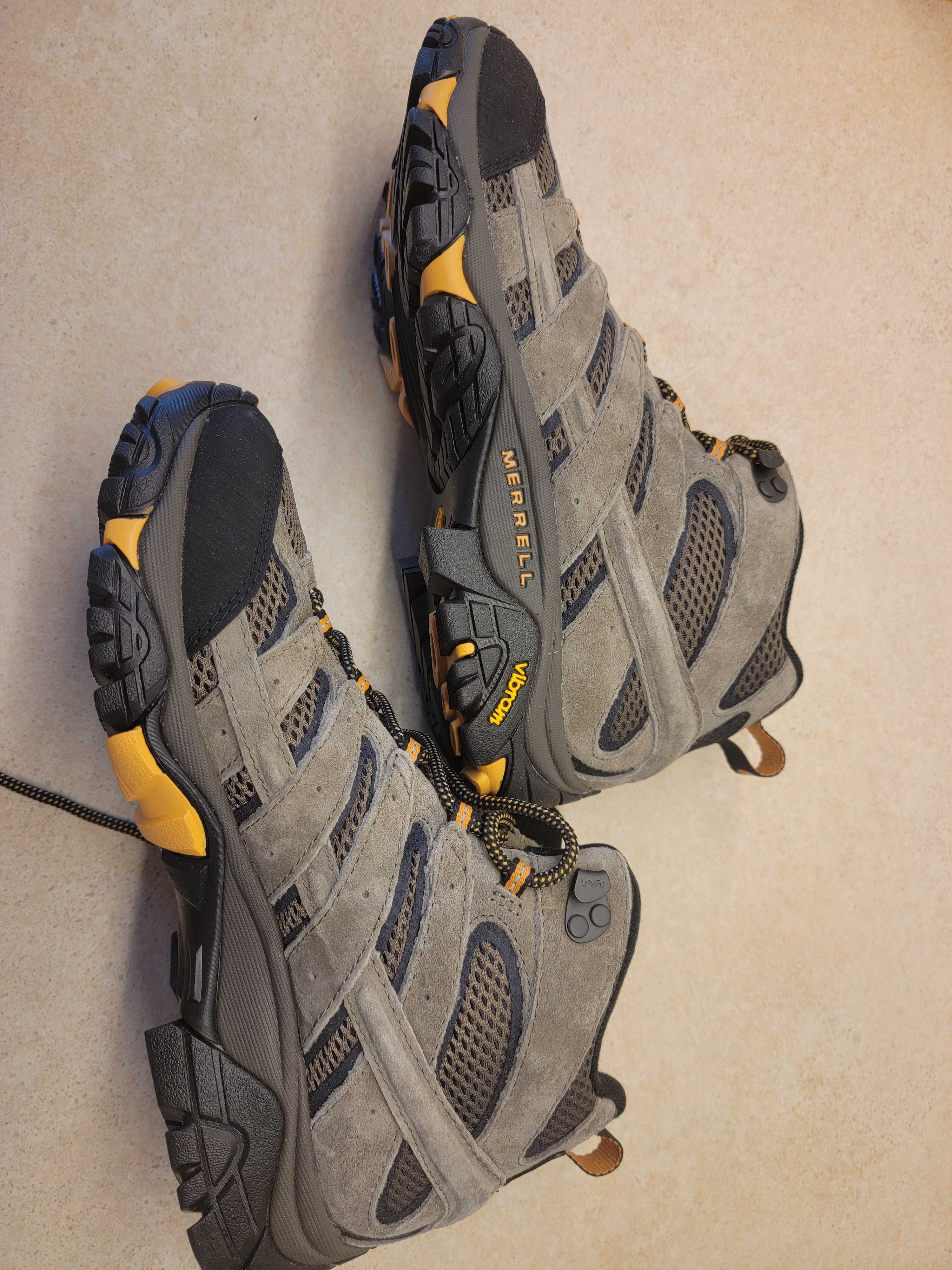 Merrell Men's Moab 2 Mid Waterproof Hiking Boot