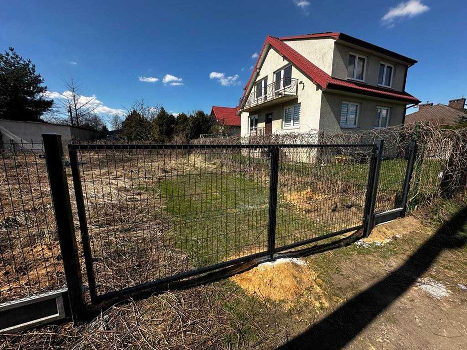 Sprzedaż i montaż siatki panelowej 3D