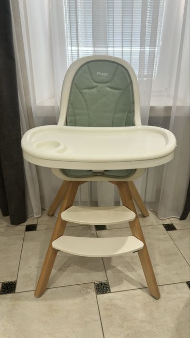 Продам крісло для годування  Carrello