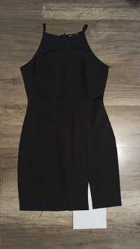 Sukienka mini mała czarna na ramiączkach z rozcięciem S