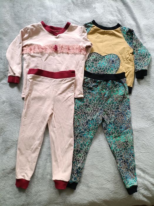 Stróje dresowe dla dziewczynki, lekko ocieplane