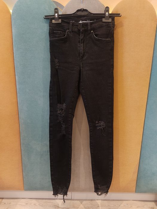 Джинси скінні  рвані на 8-11 років