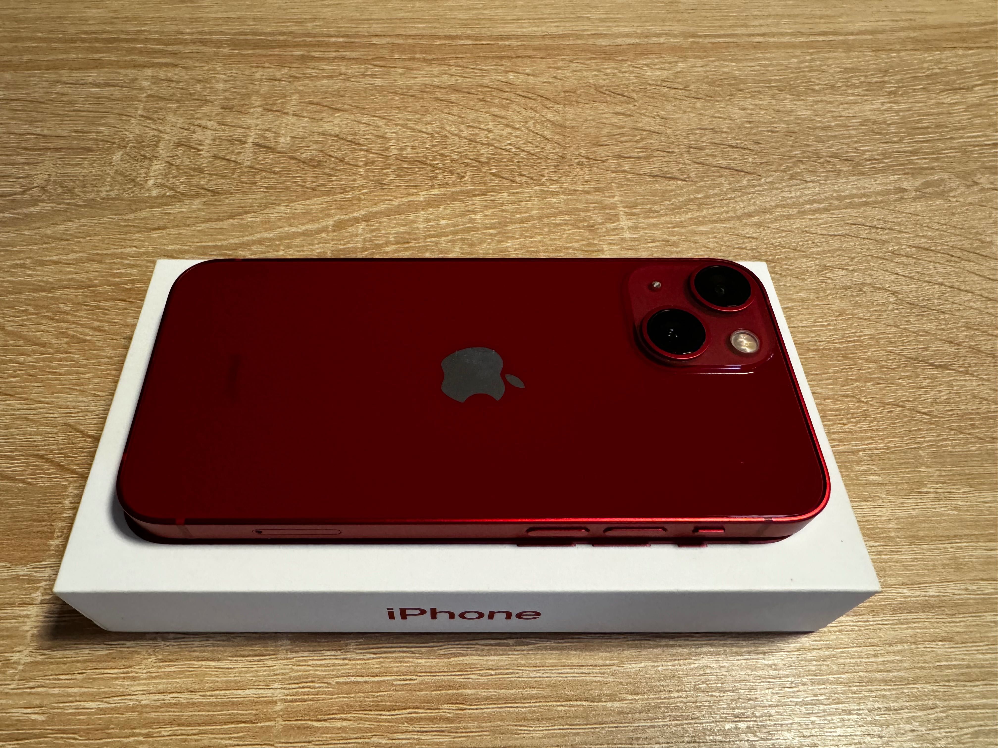 iPhone 13 mini czerwony