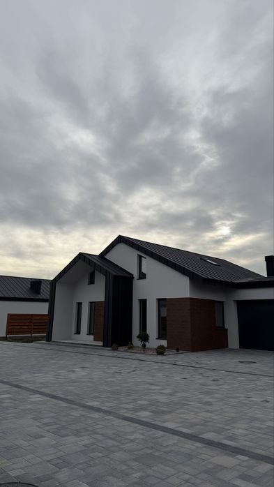 Продаж 2 поверхового будинку і ділянкою 5 соток, 190 кв. м, 4 кімнати