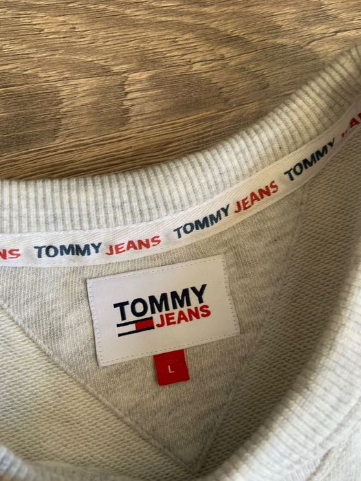 Світшот Tommy Jeans сірий кофта Tommy Hilfiger оригінал сіра