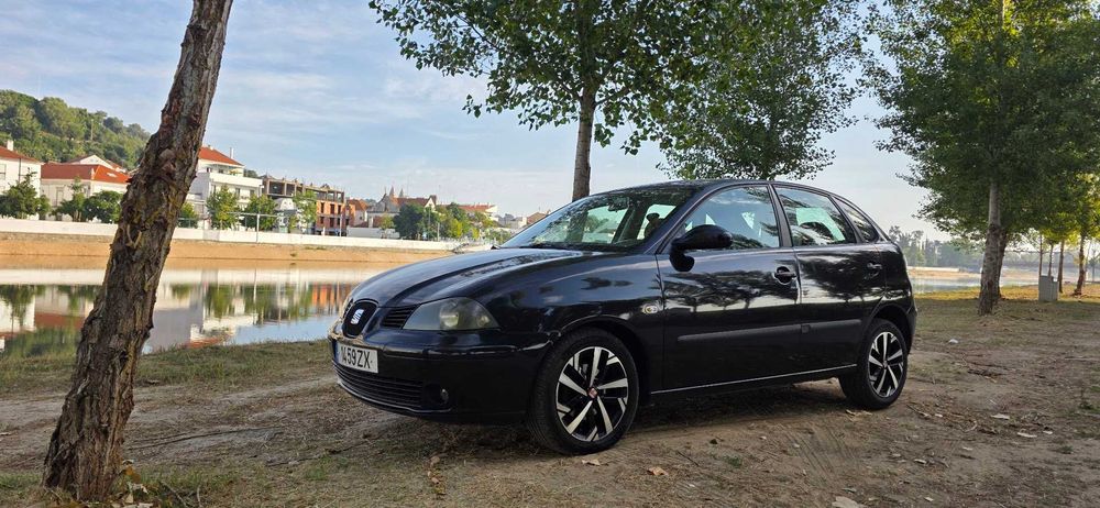 Seat Ibiza 1.4 TDI – Extras – Revisões Feitas – IMPECÁVEL”