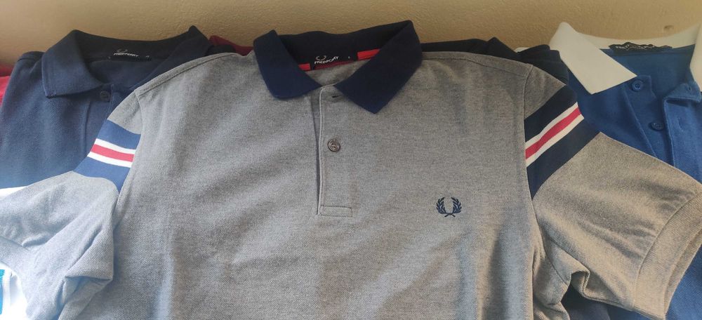 9 polos XS Fred Perry como novos