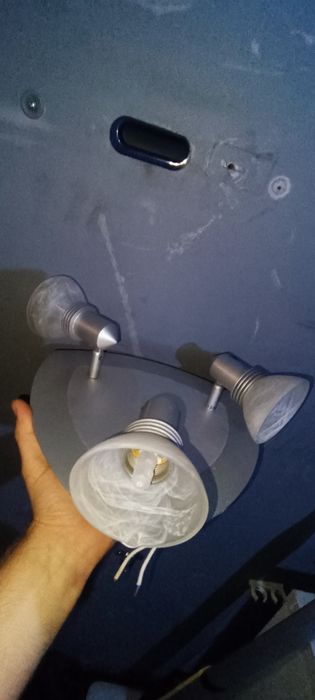 Lampa sufitowa potrójna
