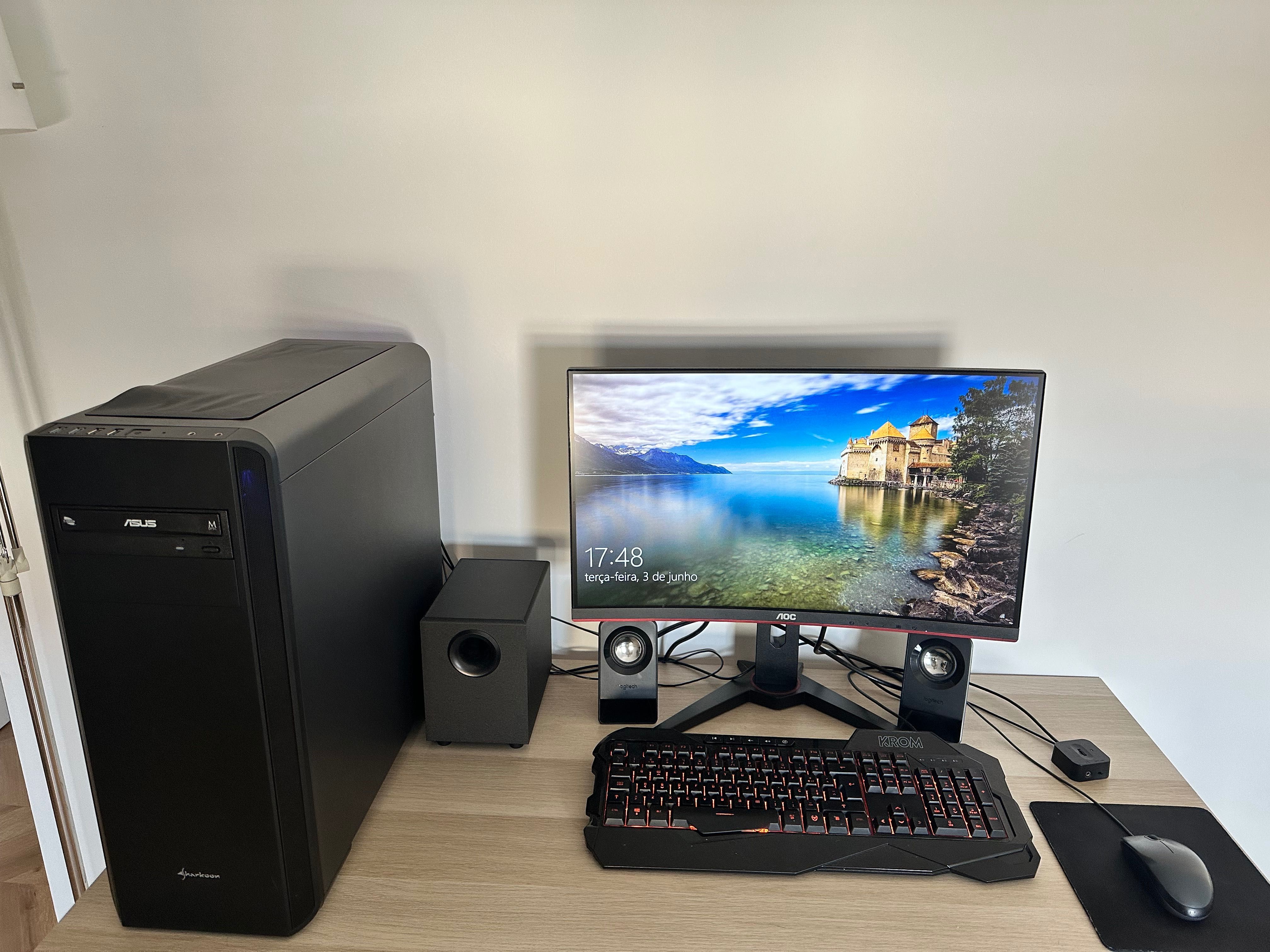 PC Torre+ecrã+teclado