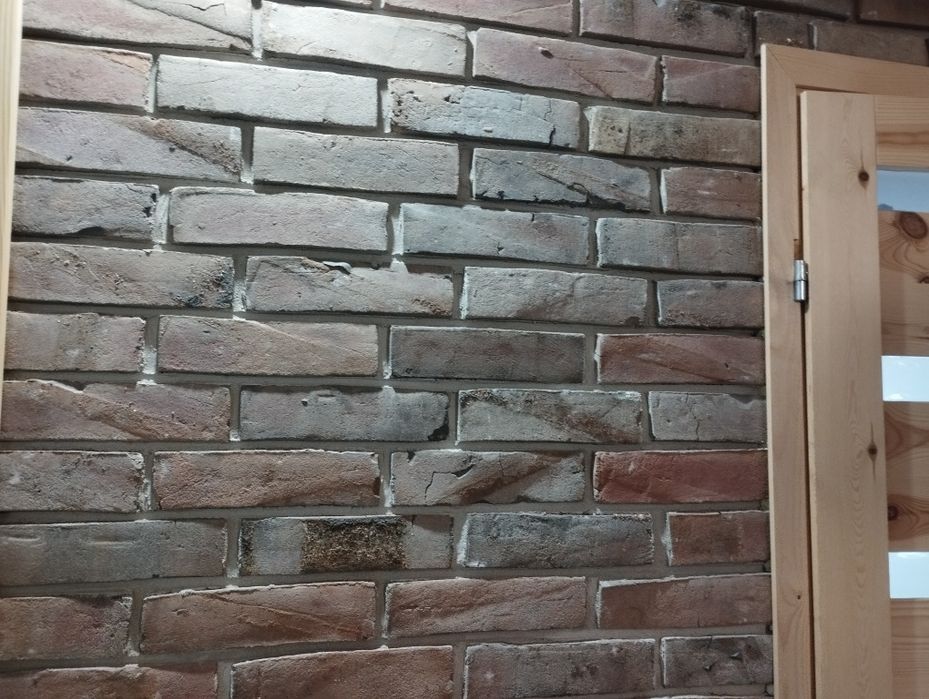 Cegła ręcznie robiona typu loft