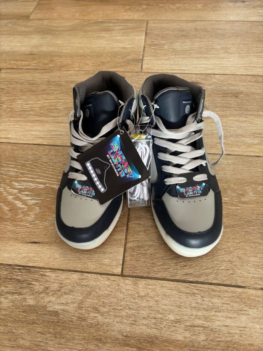 Botas SKECHERS para menino