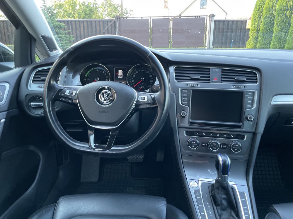 Volkswagen e-golf 2014
