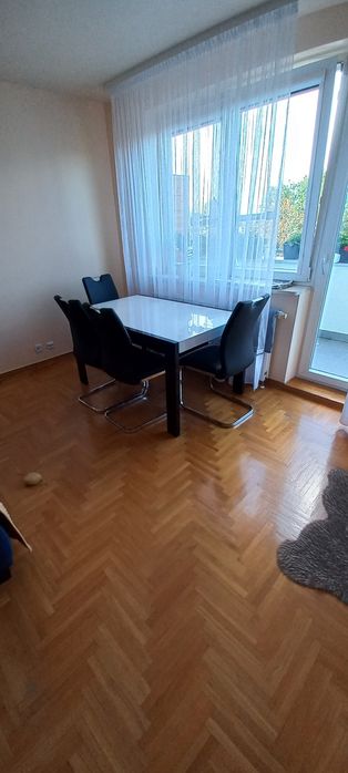 Sprzedam stół czarno bialy