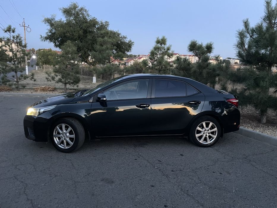 Toyota corolla 2016 год