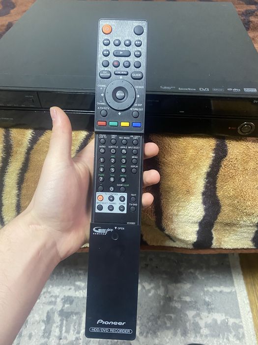 Продам Pioneer DVR-LX70D