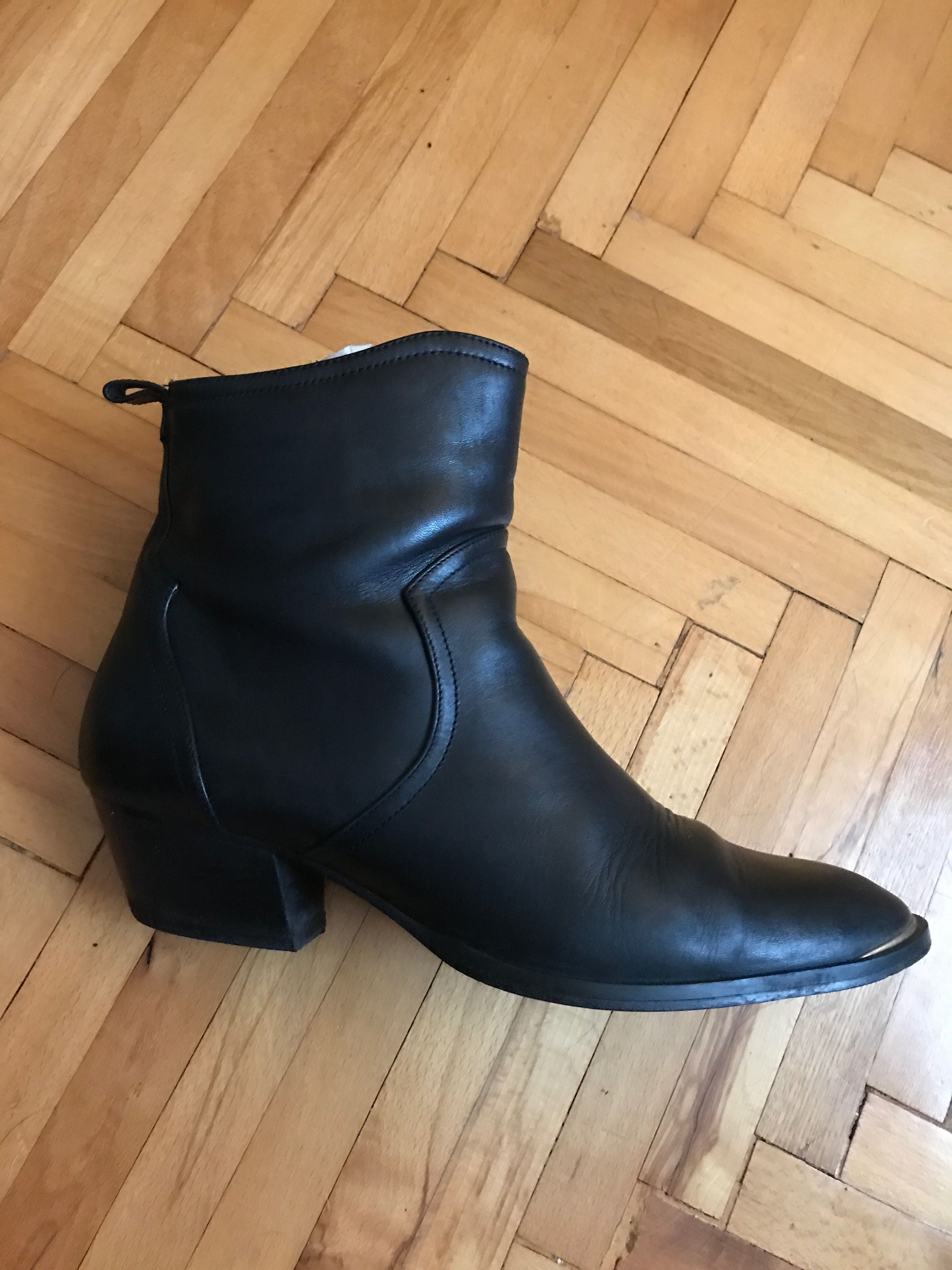 Kowbojki, botki, sztyblety Massimo Dutti