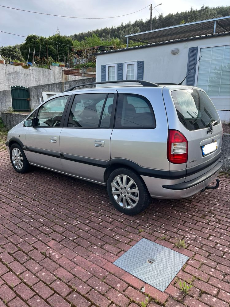 Venda Opel zafira 2.2
