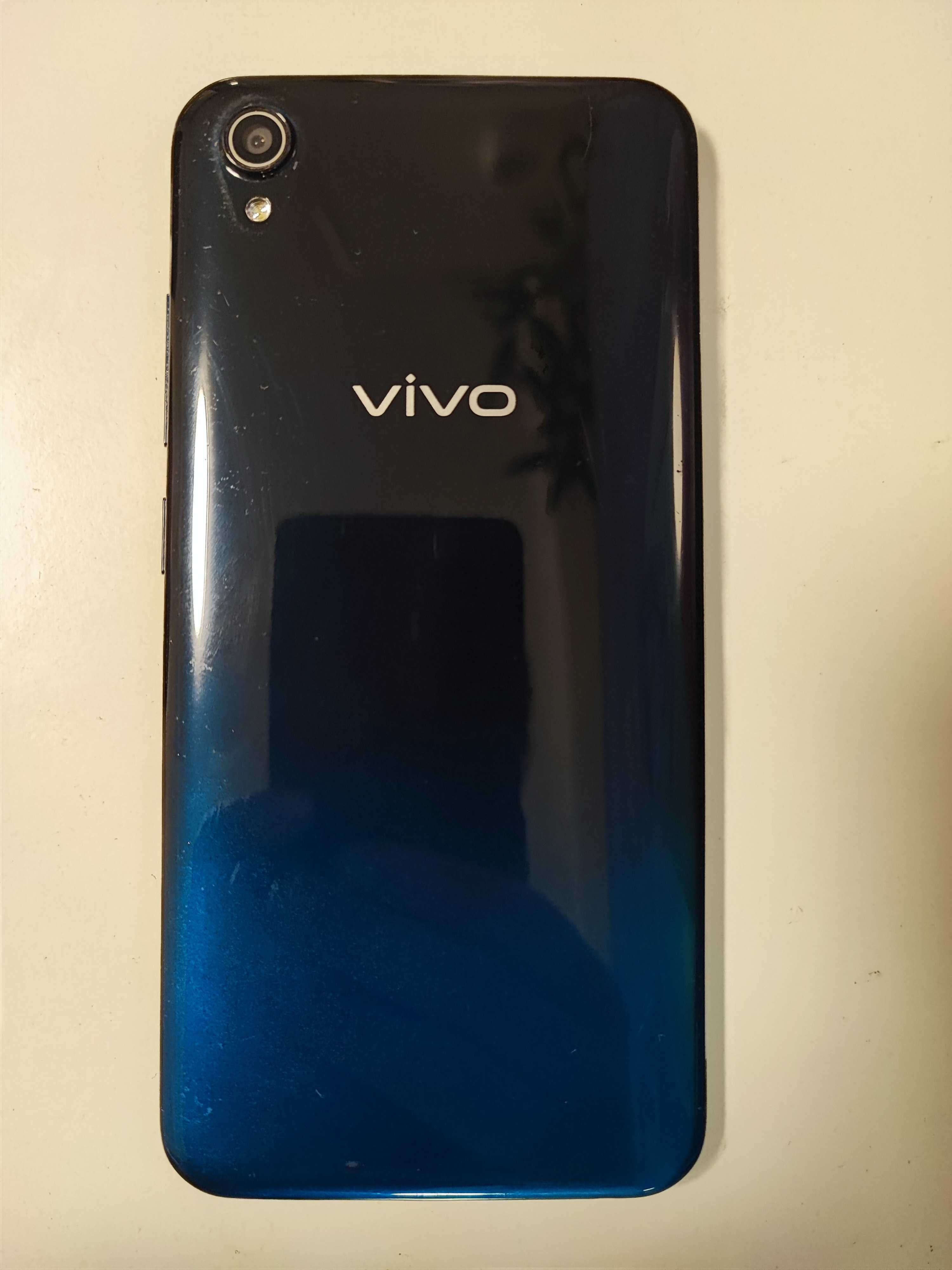 Vivo Y91C (1820) 2/32GB Fusion Black состояние нового