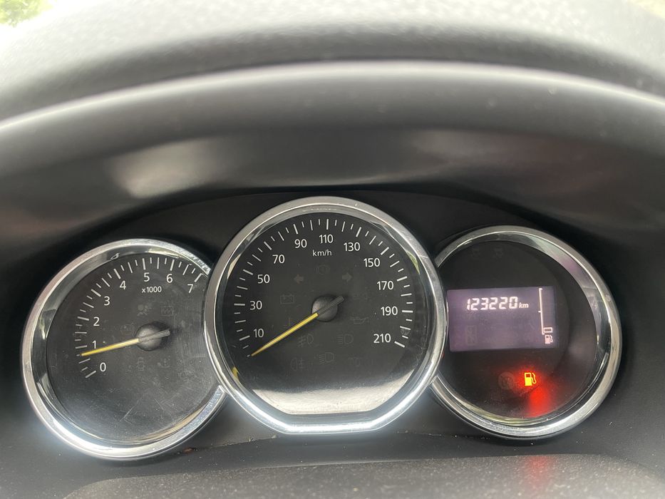 Renault Sandero StepWay 1.5 дизель 2014