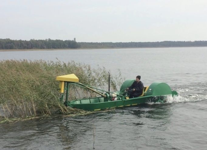 Очирето Косарка для косіння водної рослинності