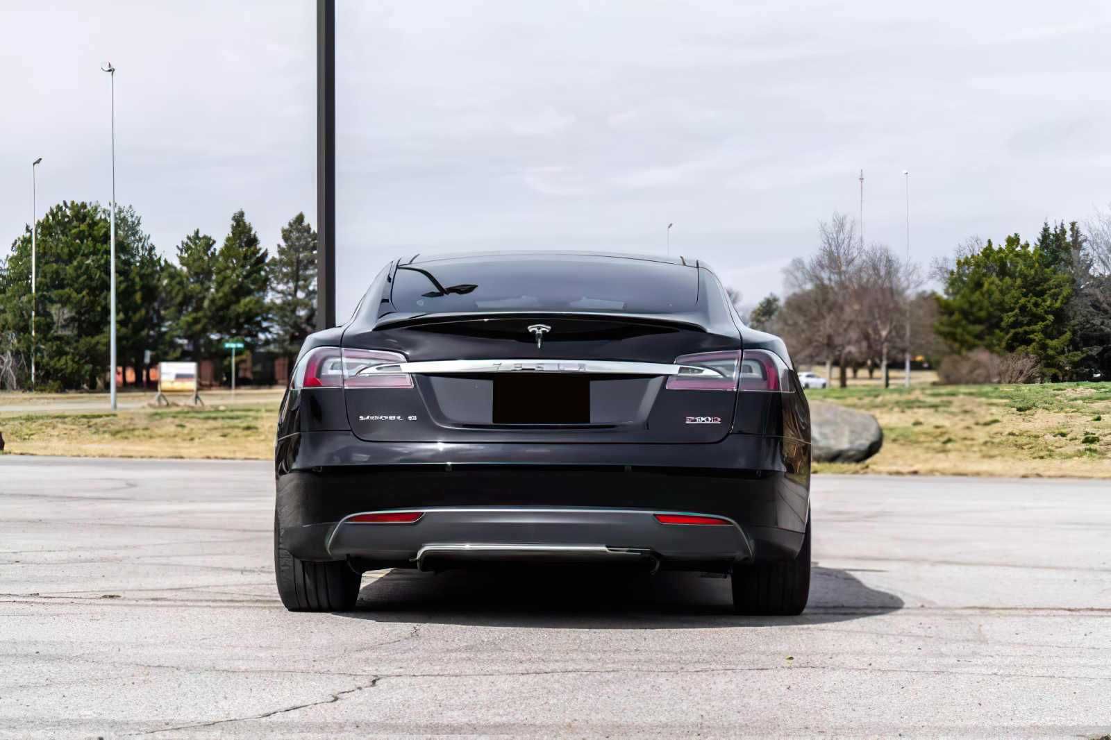 2015 Tesla Model S