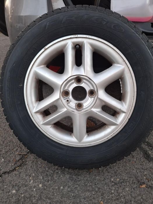 Opony zimowe na felgach Dębica Frigo 195/65R15 4x100 Nowe Renault