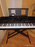 Продається синтезатор Yamaha Psr E-463. Стан нового.