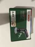 Bosch UniversalBrush 3.6V, elektryczna szczotka akumulatorowa do czysz