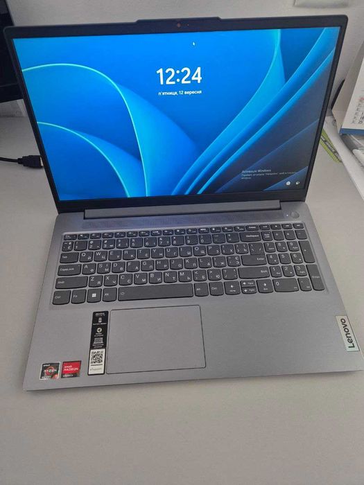 Ноутбук Lenovo IdeaPad Slim 3 15AMN8