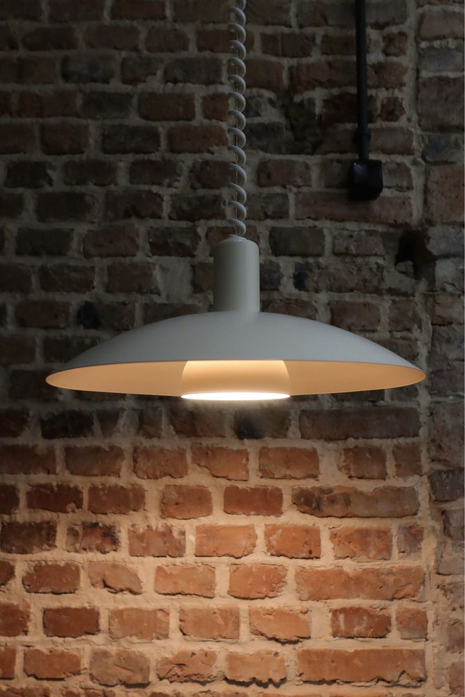 Duńska lampa wisząca Light Studio by Horn space age