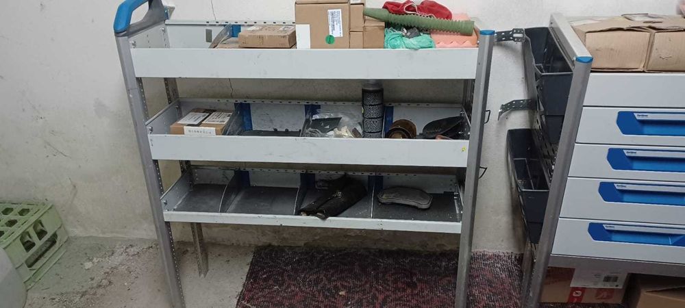 Szafki do samochodu, Zabudowa serwisowa do samochodu