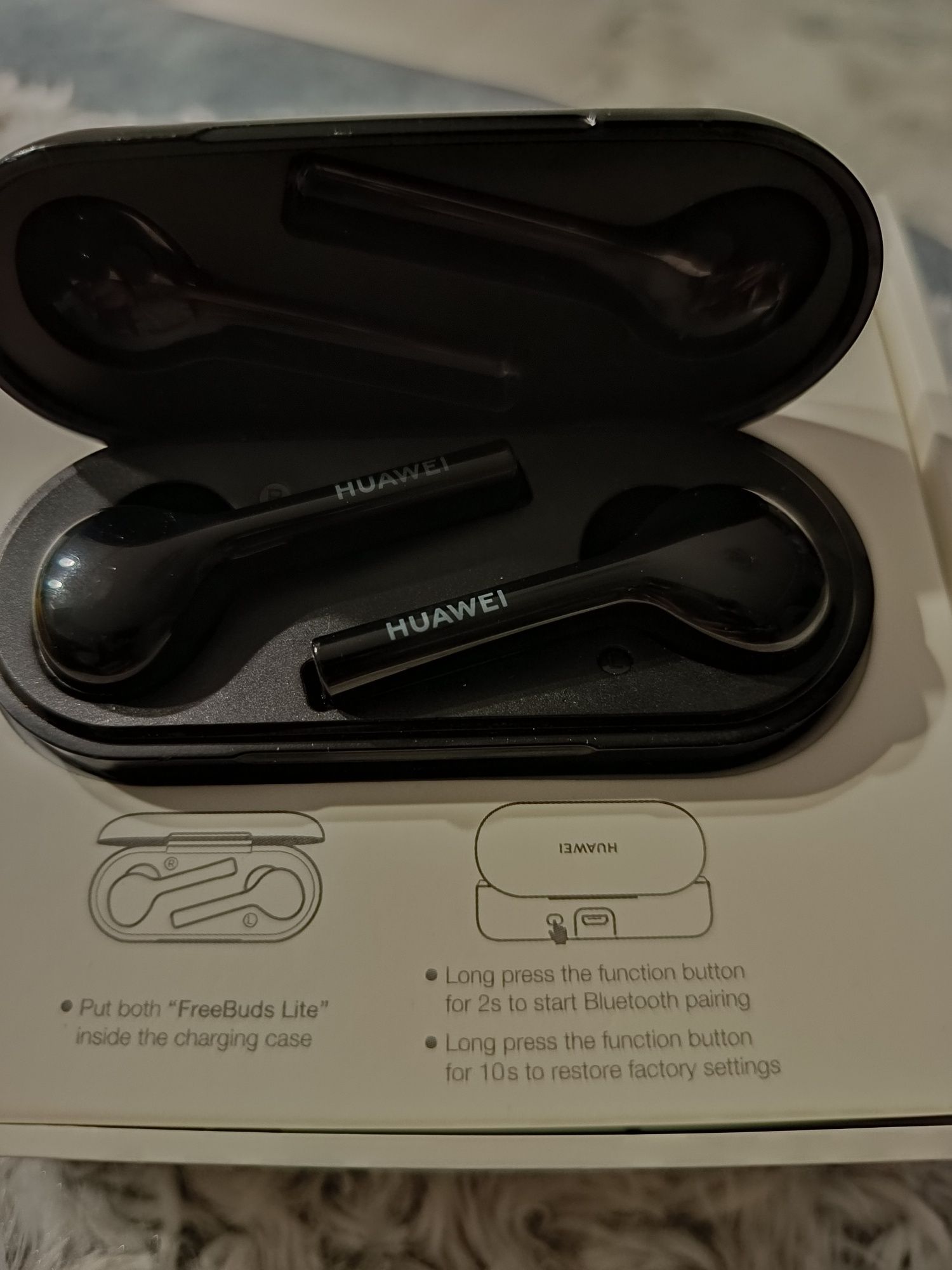 Наушники Huawei FreeBuds