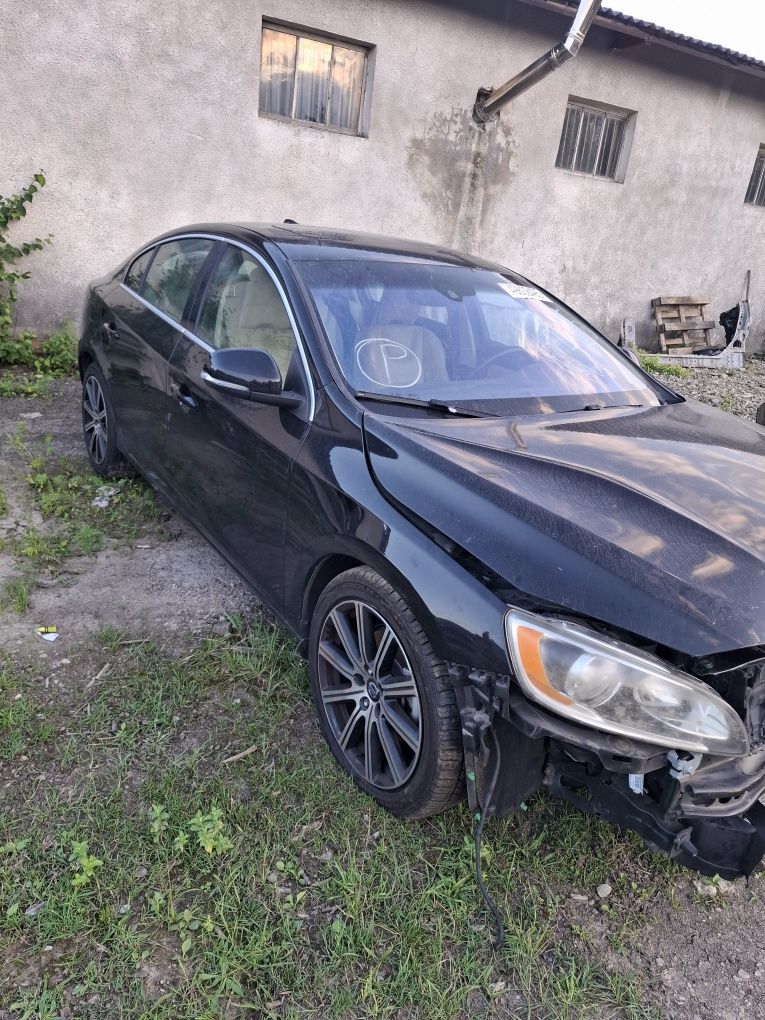 Продаю Volvo S60 2016 p