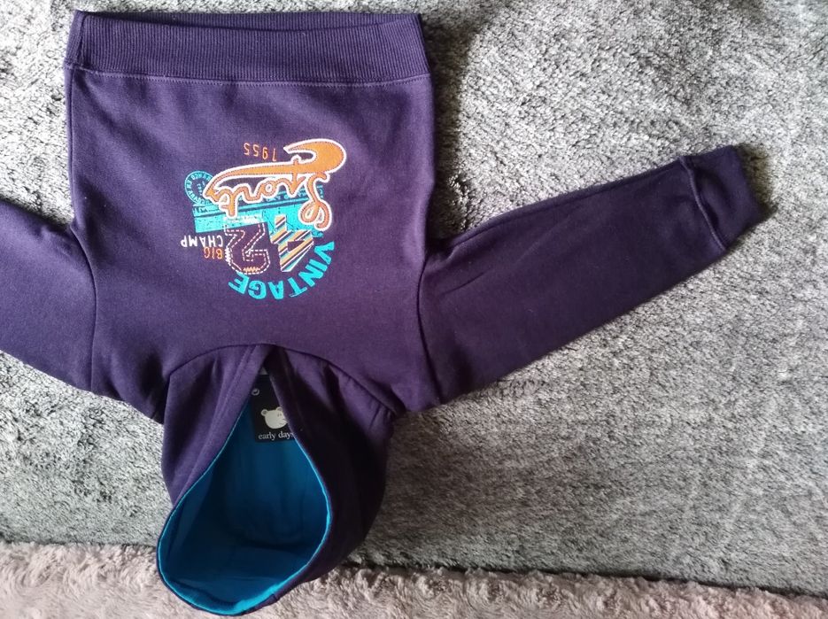 Bluza chłopięca fiolet z kapturem nowa
