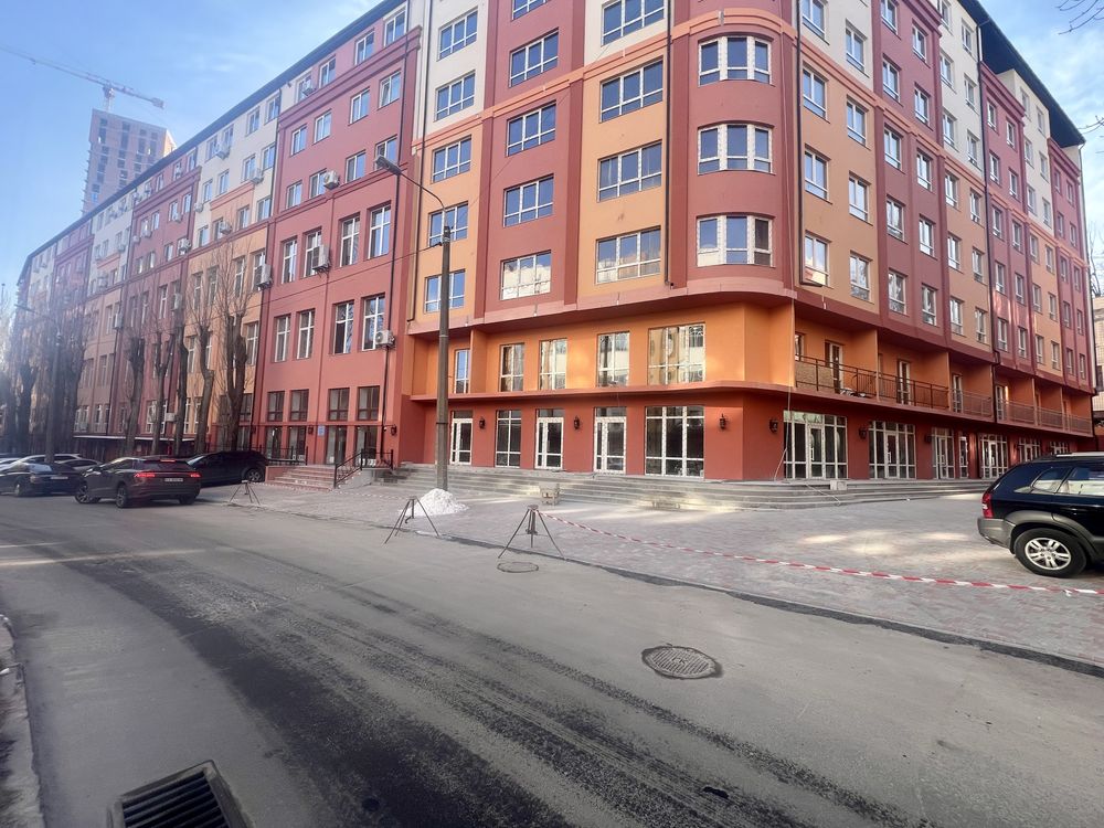 Без%,продам магазин 42м.кв,Лукьяновка,Глубочицкая,17,Подол
