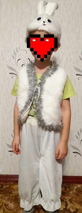 Карнавальний костюм зайчика, дракулы, санти , санты