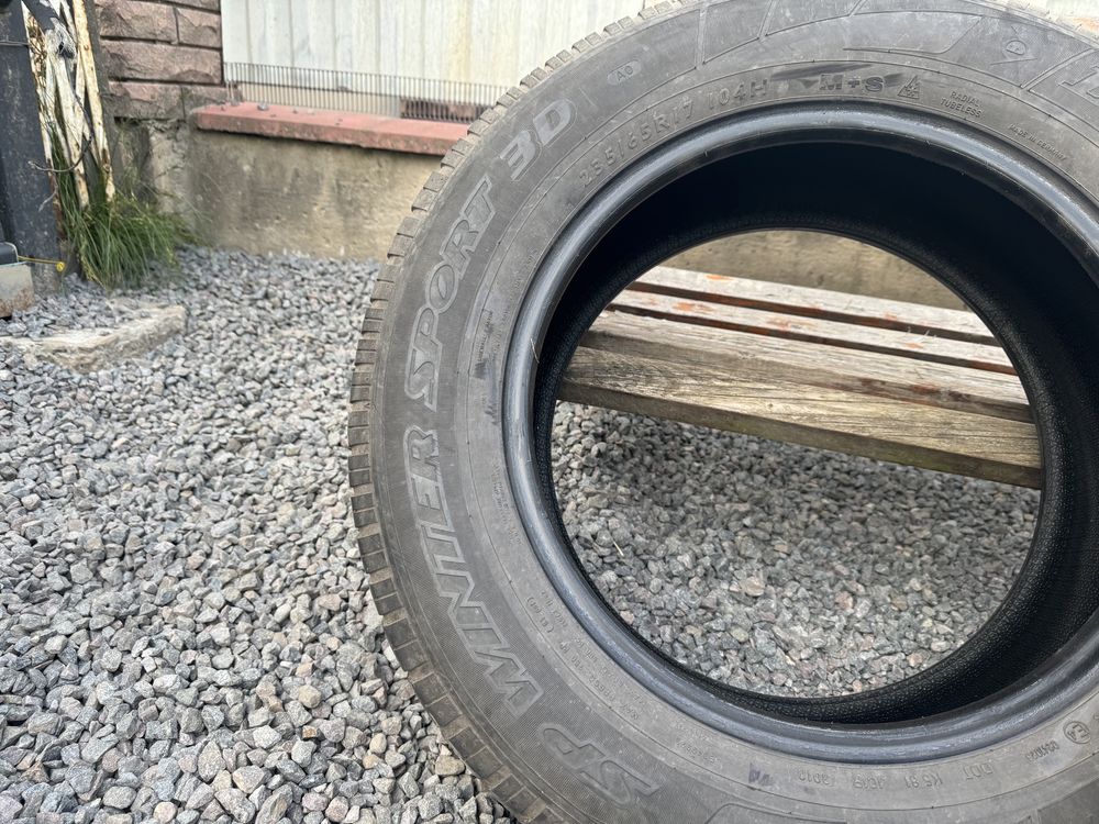 Dunlop 235/65 R17